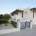 George Skyrosstudios Skyros