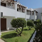 George Skyrosstudios 4*