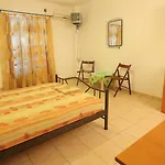 George Skyrosstudios 4* Skyros