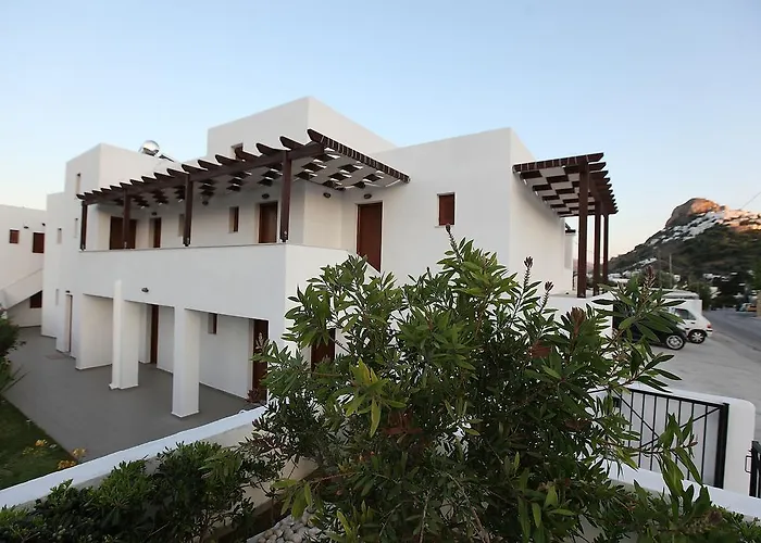 George Skyrosstudios