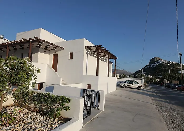 George Skyrosstudios Appart hôtel