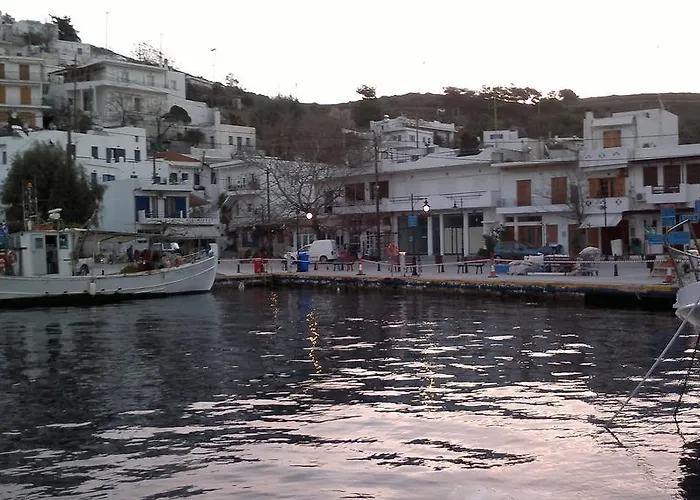 Appart hôtel George Skyrosstudios 4*