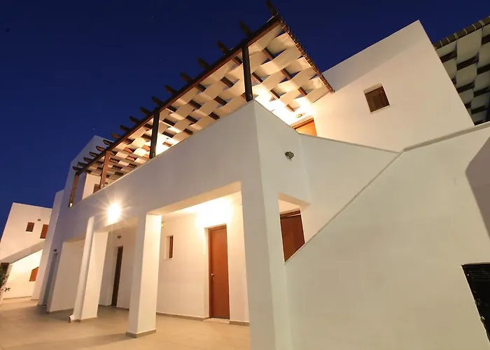 George Skyrosstudios